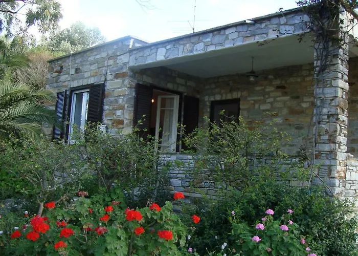 πέτρινο σπιτάκι κοντά στη παραλία Σπίτι διακοπών *